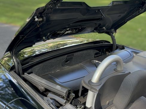 Used 2005 Chrysler Crossfire Convertible RWD image 19