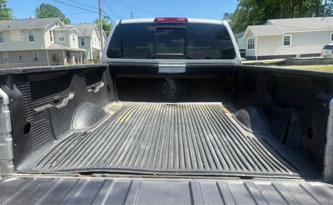 Used 2009 Nissan Titan SE AWD/4WD image 13
