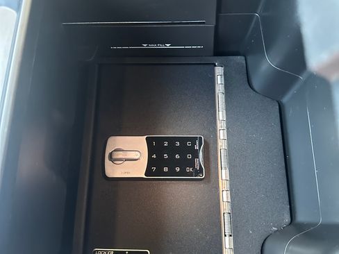 Used 2020 RAM 2500 Limited AWD/4WD image 14
