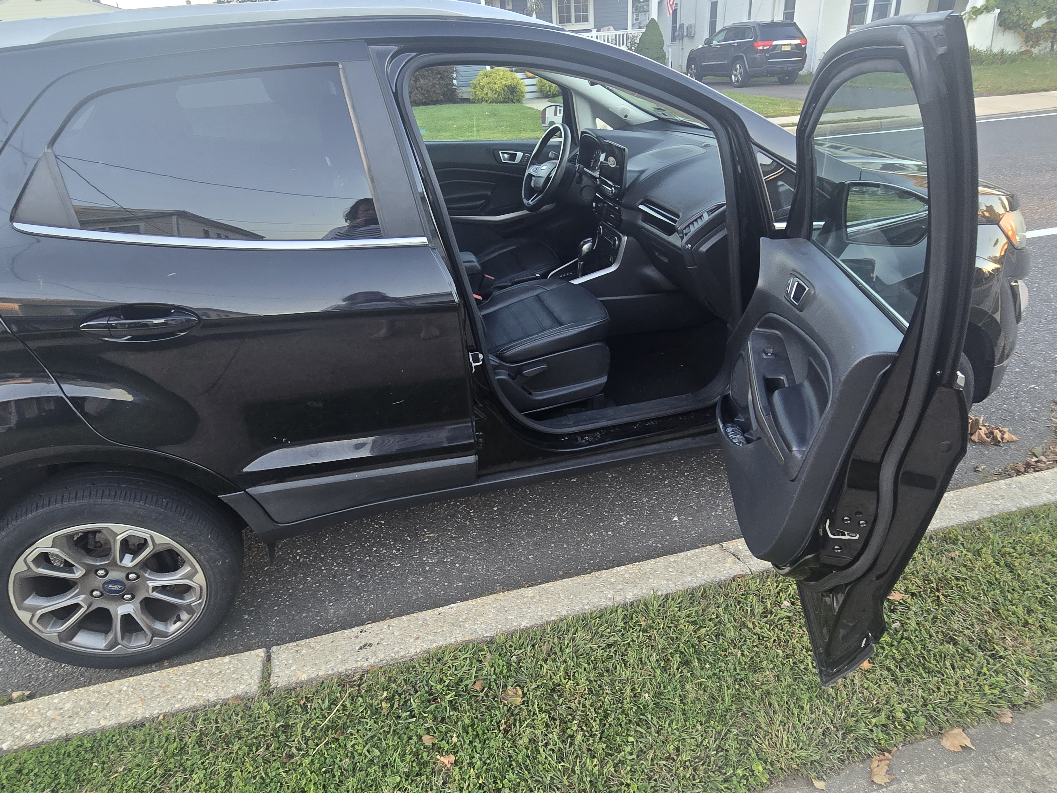 Used 2018 Ford EcoSport Titanium AWD/4WD image 10