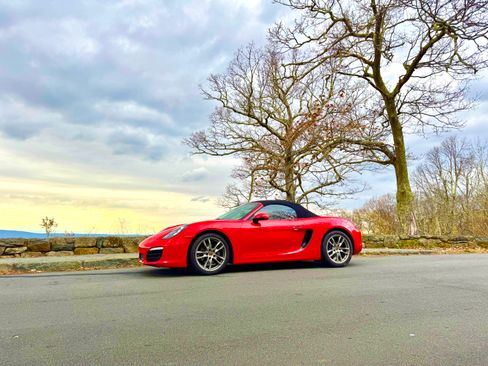 Used 2016 Porsche Boxster RWD image 4