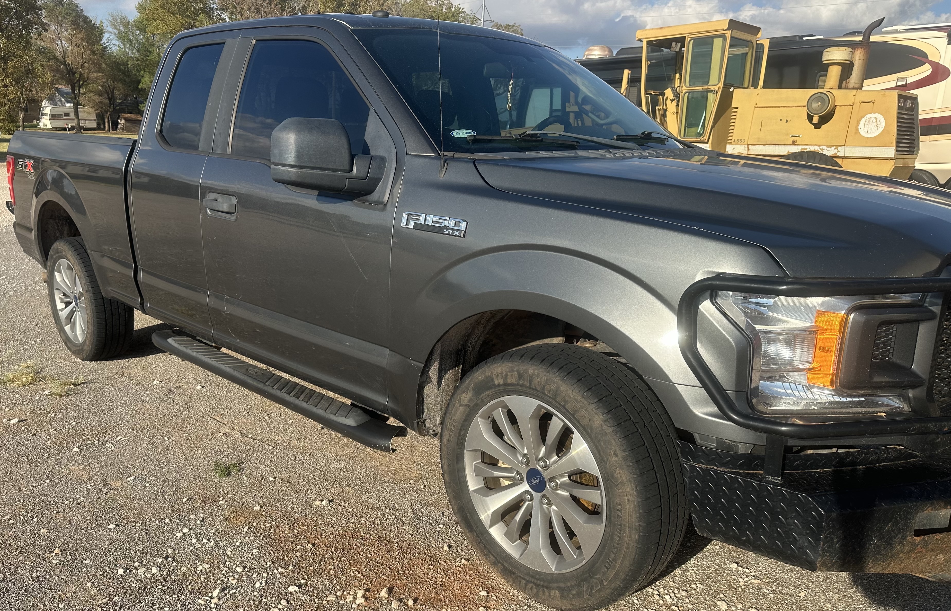 Used 2018 Ford F150 XL w/ Equipment Group 101A Mid AWD/4WD image 4