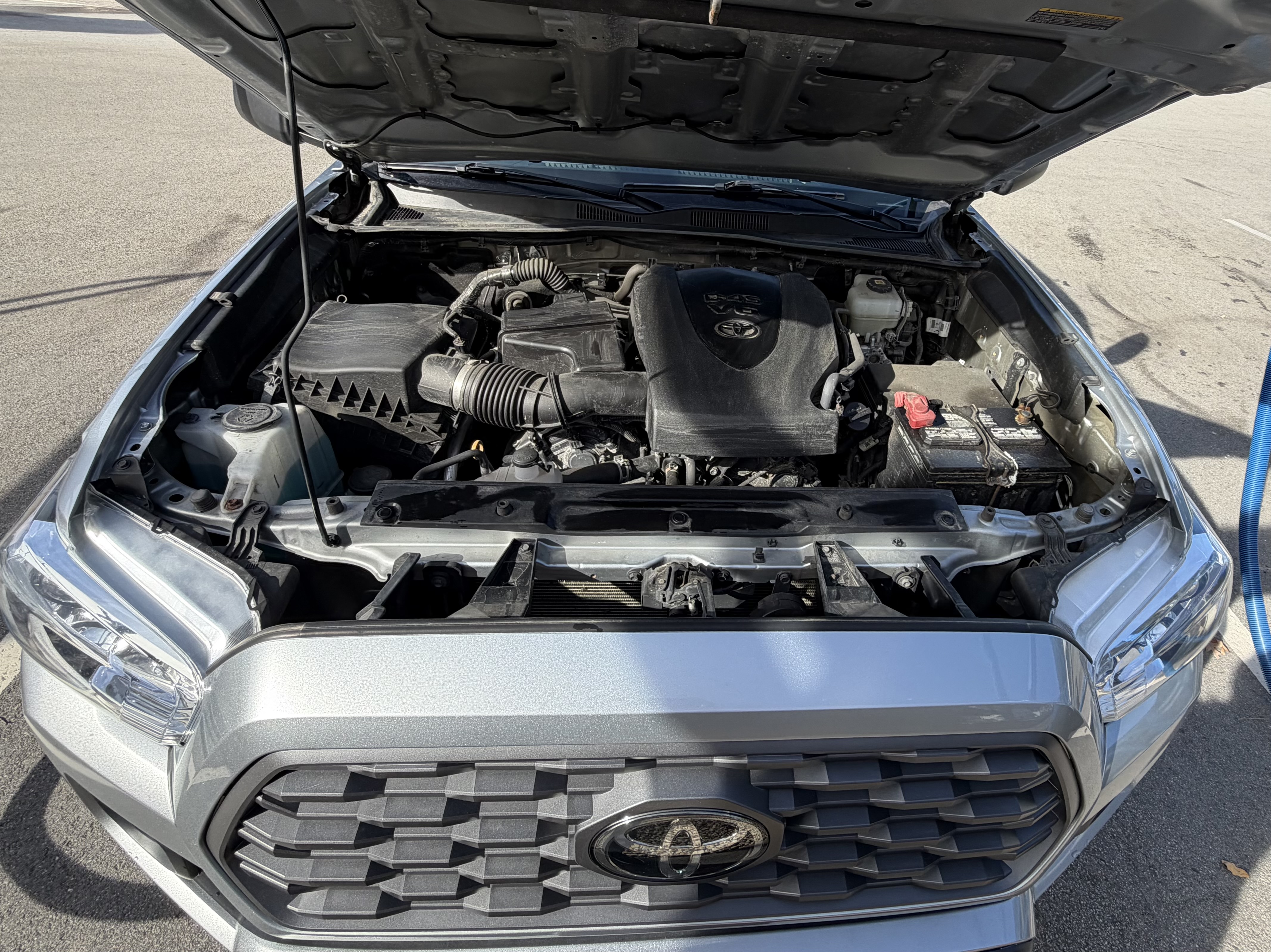 Used 2022 Toyota Tacoma TRD Off-Road w/ Technology Package AWD/4WD image 17