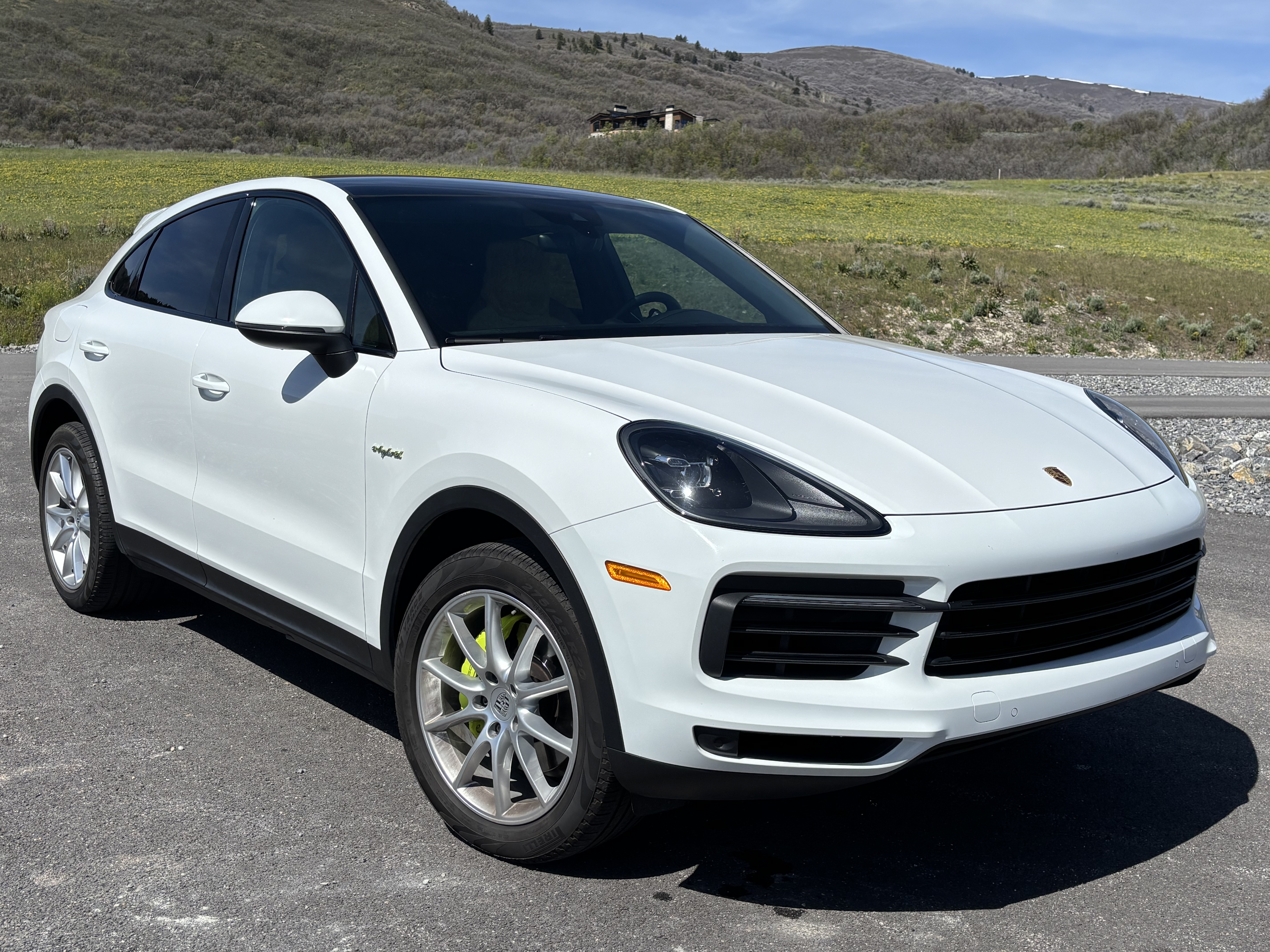 Used 2020 Porsche Cayenne E-Hybrid Coupe AWD/4WD image 4