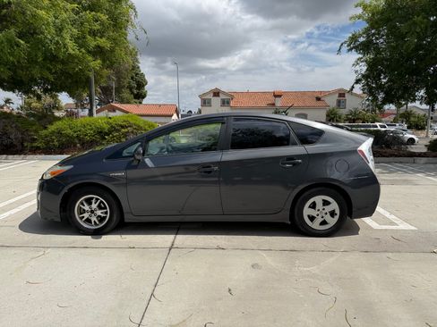 Used 2010 Toyota Prius Two image 10