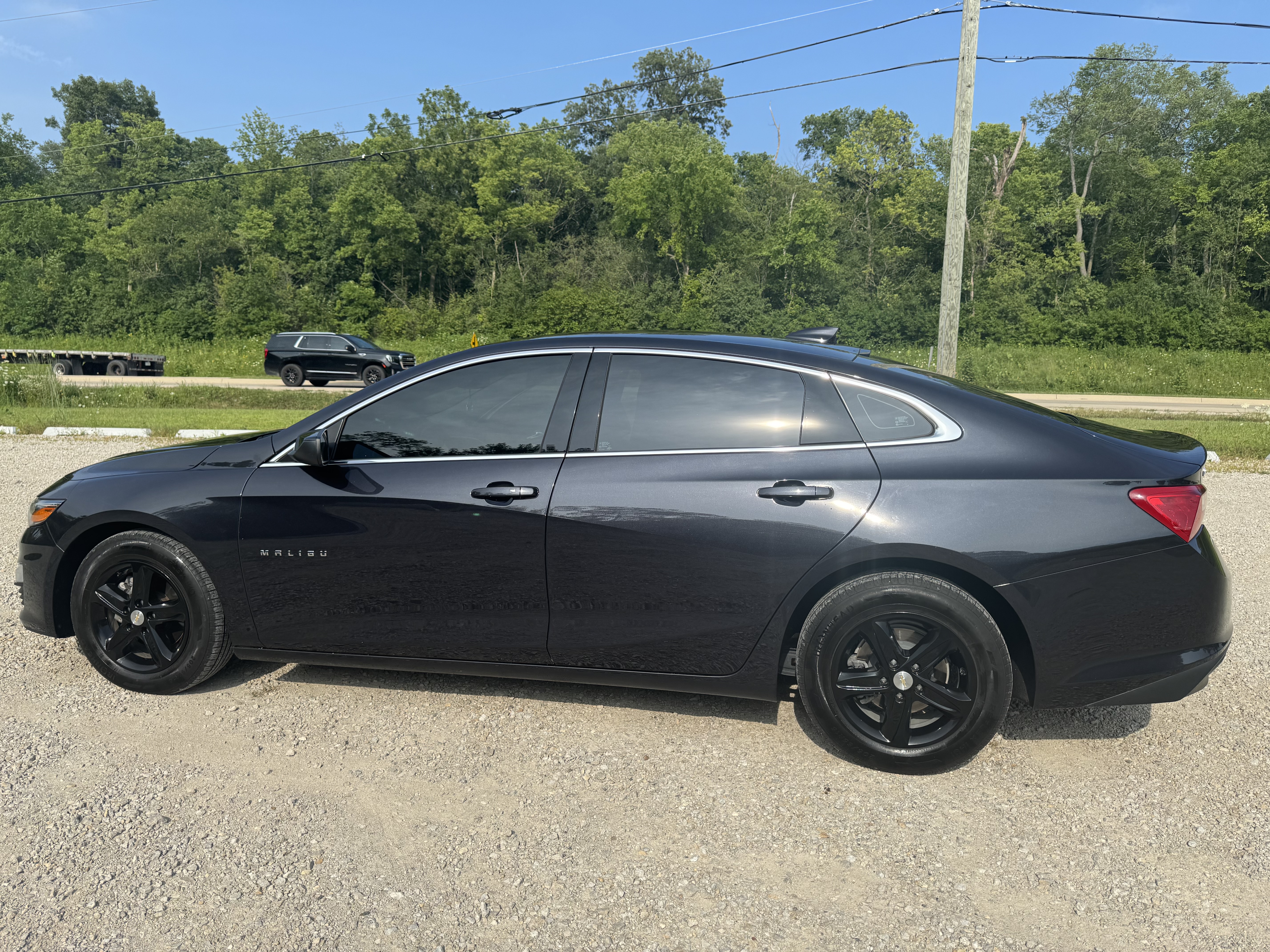 Used 2023 Chevrolet Malibu LT FWD image 1
