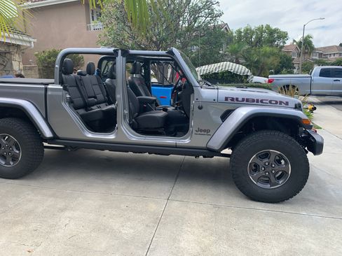 Used 2020 Jeep Gladiator Rubicon image 10