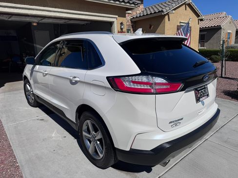Used 2019 Ford Edge SEL w/ Equipment Group 201A image 4