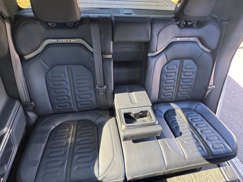 Used 2022 Rivian R1T Launch Edition image 12