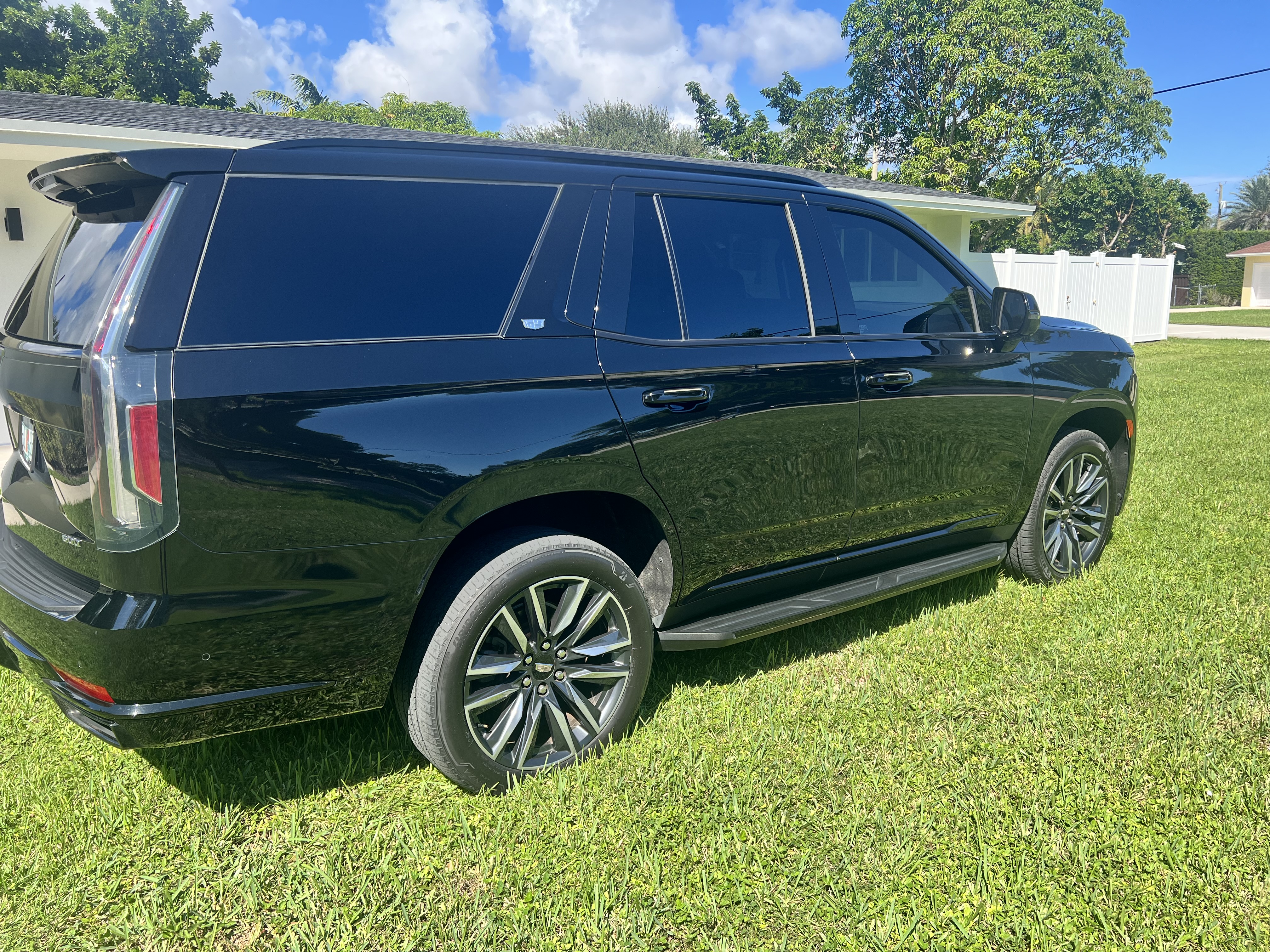 Used 2021 Cadillac Escalade Sport w/ Driver Assist Tech Package AWD/4WD image 6
