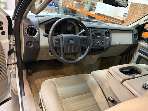 Used 2008 Ford F250 XLT RWD image 6