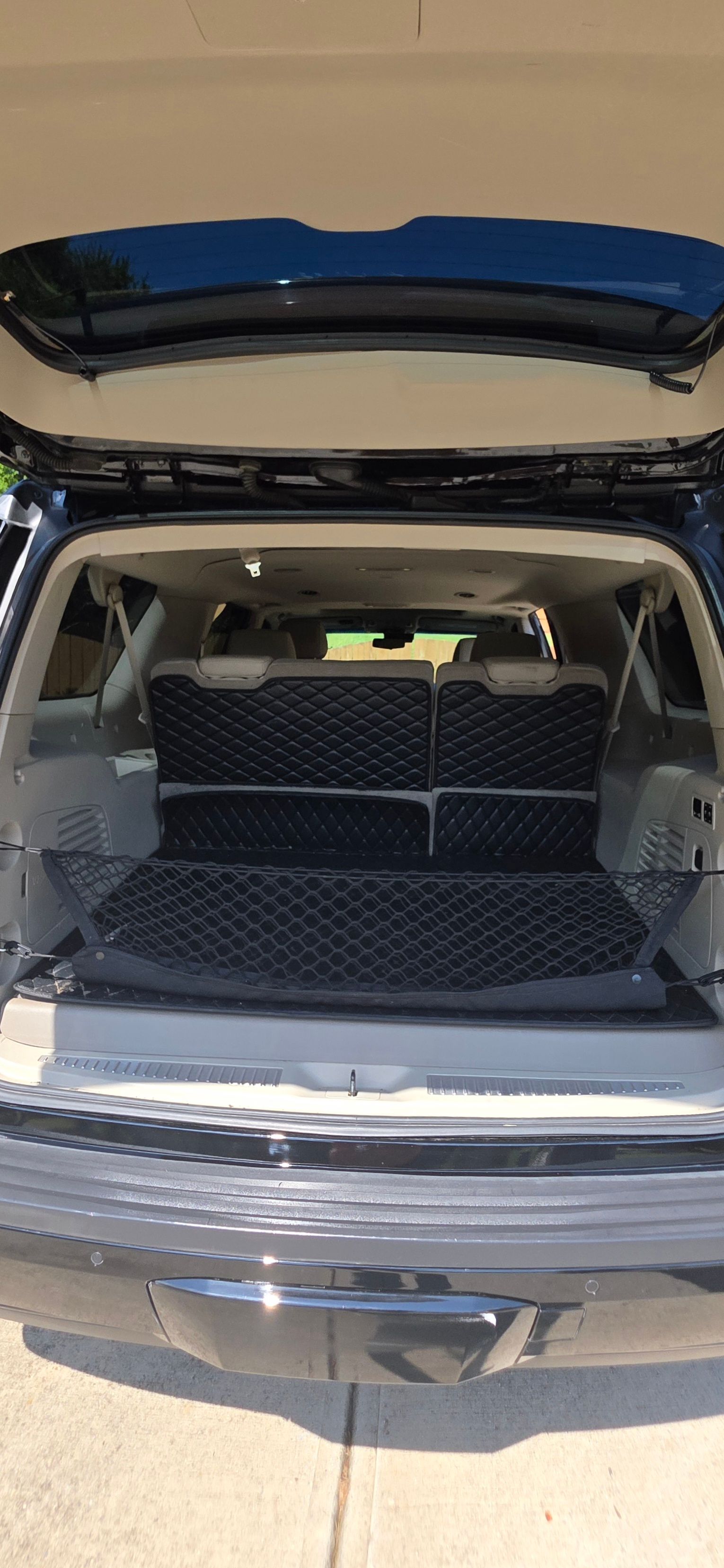 Used 2018 Cadillac Escalade ESV Luxury AWD/4WD image 15