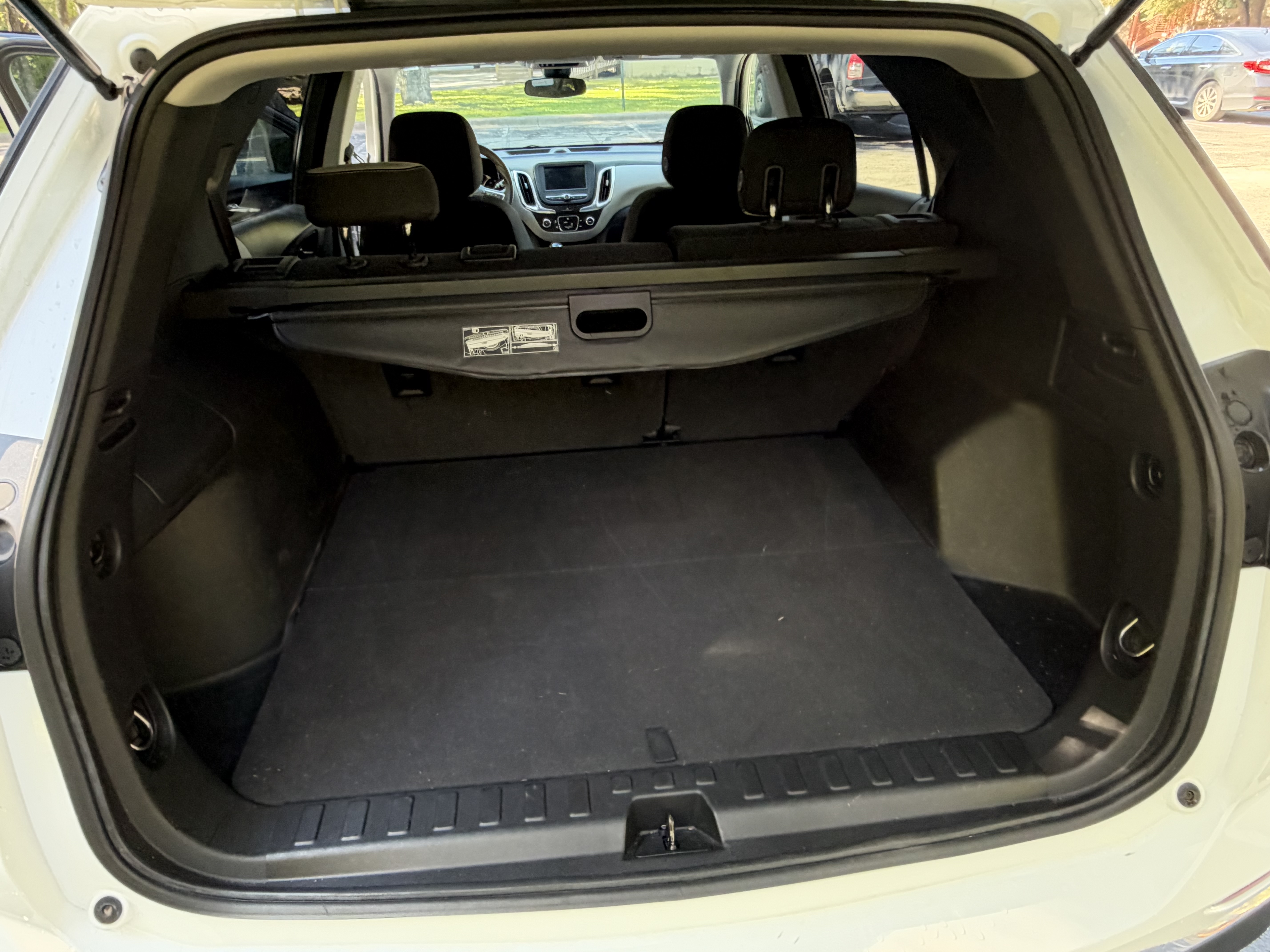 Used 2020 Chevrolet Equinox LT FWD image 15