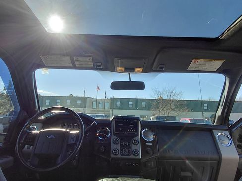 Used 2015 Ford F350 Lariat w/ Lariat Ultimate Package image 15