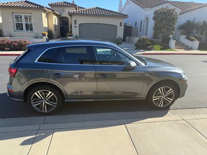 Used 2020 Audi Q5 e Premium Plus w/ Premium Plus Package