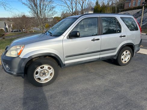 Used 2006 Honda CR-V LX image 1