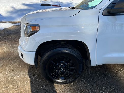 Used 2019 Toyota Tundra SR5 w/ SX Package image 10