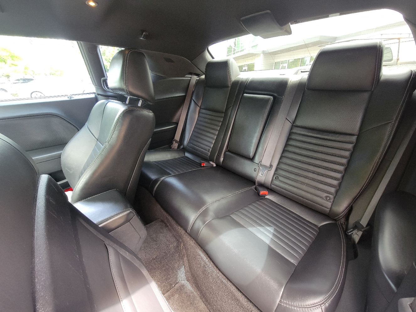 Used 2013 Dodge Challenger SXT RWD image 19