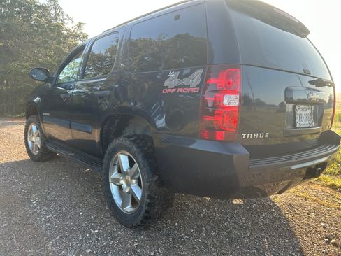 Used 2008 Chevrolet Tahoe LS w/ Max Trailering Package AWD/4WD image 12