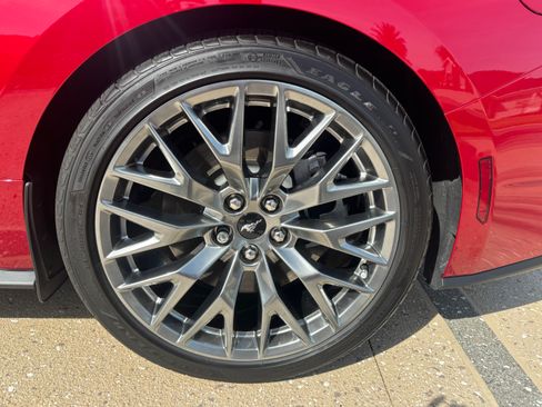 Used 2024 Ford Mustang GT Premium image 13