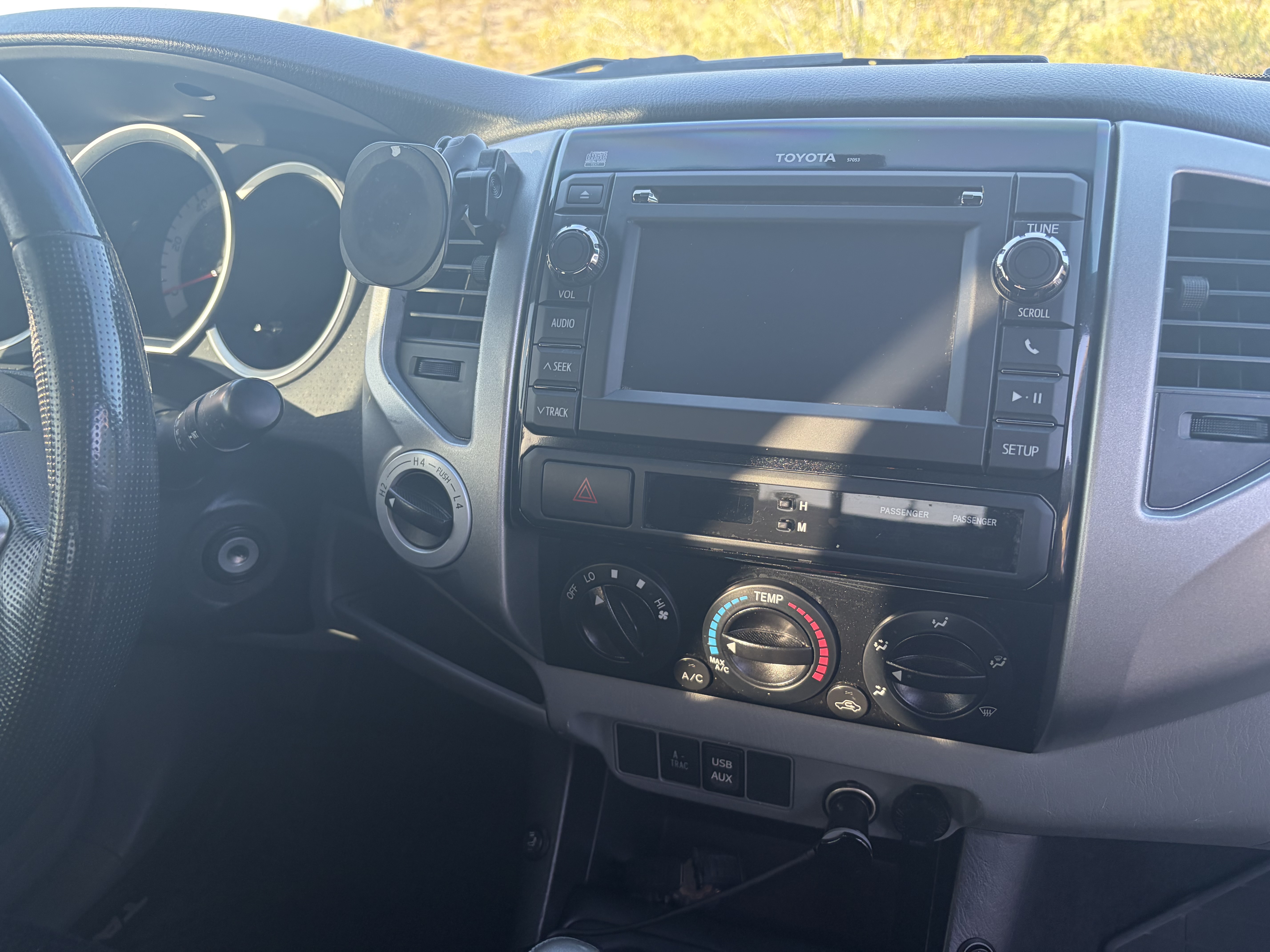Used 2013 Toyota Tacoma 4x4 Double Cab w/ TRD Off-Road Pkg image 5