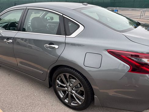 Used 2018 Nissan Altima 2.5 SR w/ SR Special Edition FWD image 12