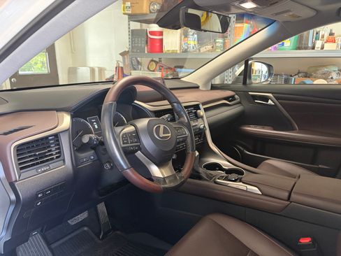 Used 2019 Lexus RX 350 FWD w/ Navigation Package image 10