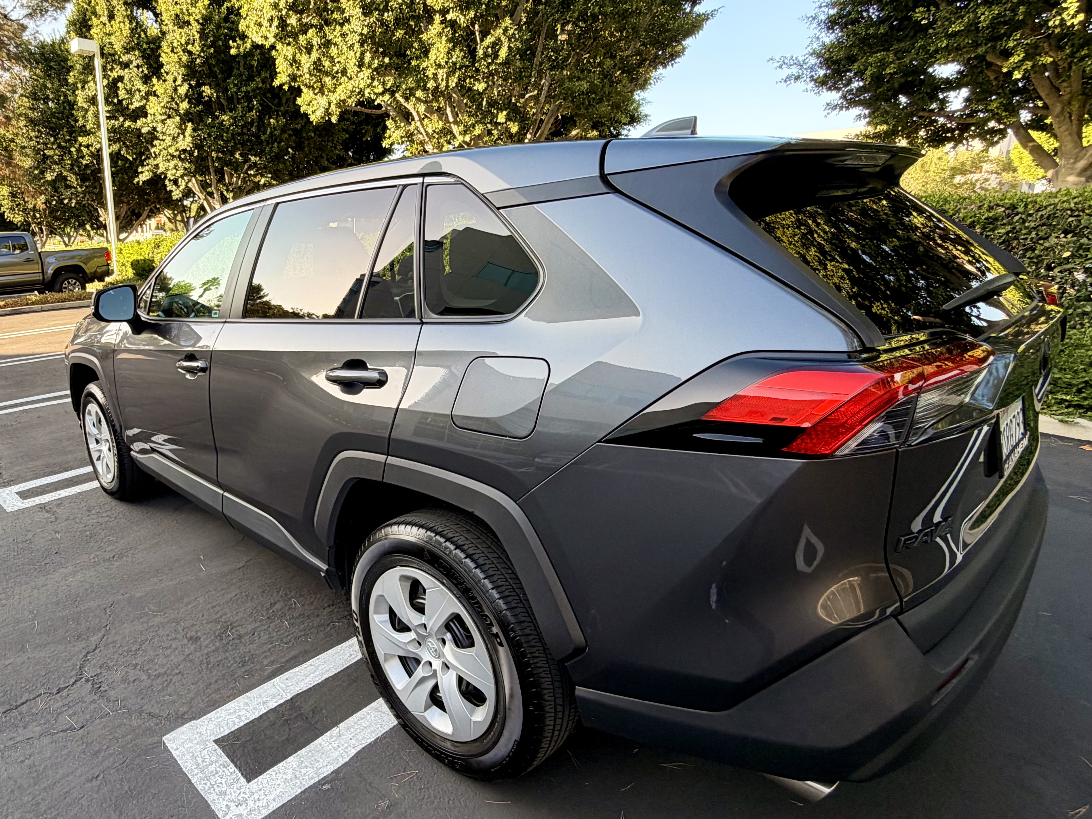 Used 2025 Toyota RAV4 LE FWD image 5