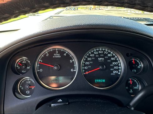 Used 2008 GMC Yukon XL Denali image 12