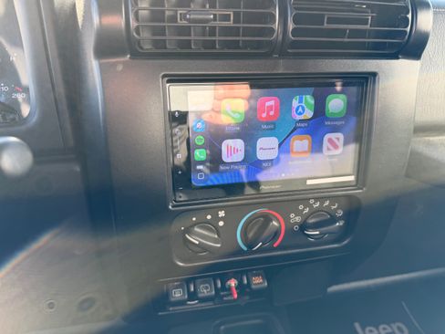 Used 2004 Jeep Wrangler Rubicon w/ Dual Top Group image 10