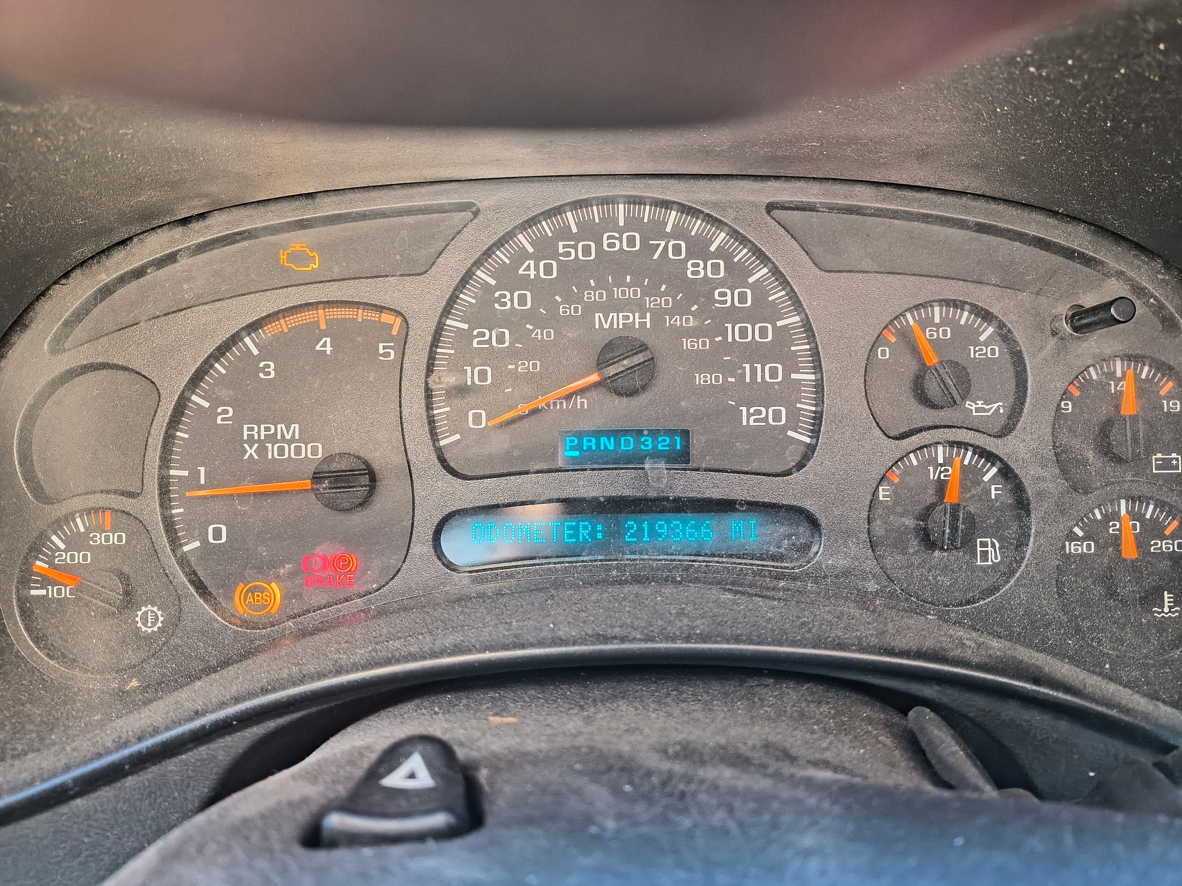 Used 2003 Chevrolet Silverado 2500 LS w/ Snow Plow Prep Package AWD/4WD image 12