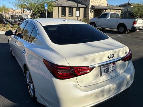 Used 2018 INFINITI Q50 Luxe w/ Essential Package (3.0T Luxe) image 12