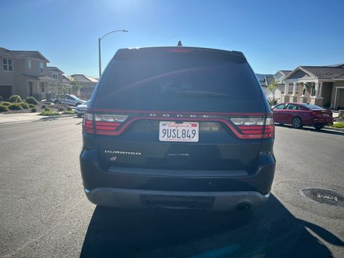 Used 2019 Dodge Durango SXT image 6