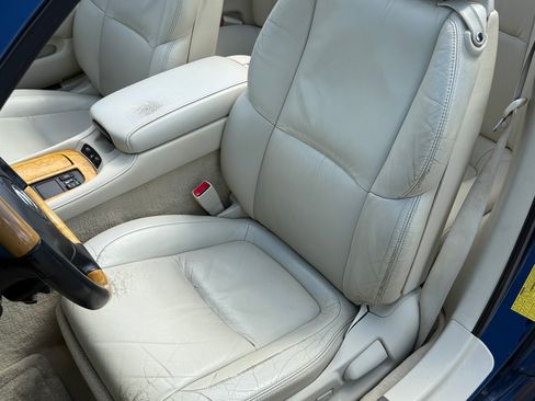 Used 2005 Lexus SC 430 Convertible RWD image 17