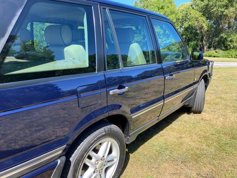 Used 2001 Land Rover Range Rover HSE image 16