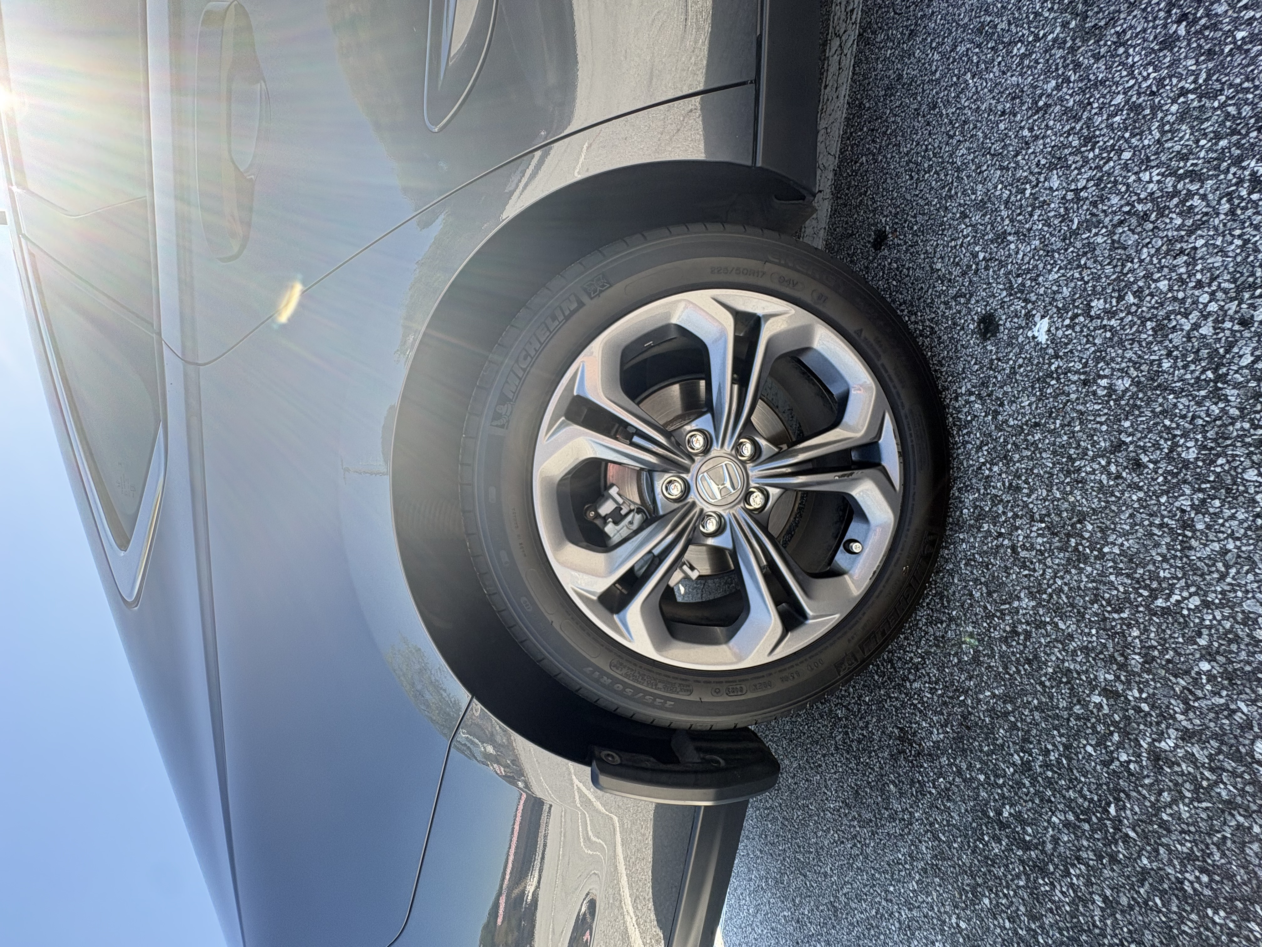 Used 2023 Honda Accord EX image 10