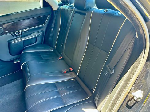 Used 2014 Jaguar XJ L Portfolio image 20