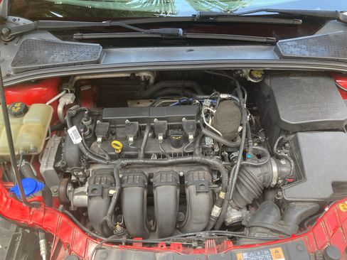 Used 2015 Ford Focus SE FWD image 4