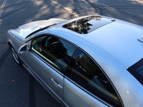 Used 2002 Mercedes-Benz CLK 55 AMG Coupe image 27