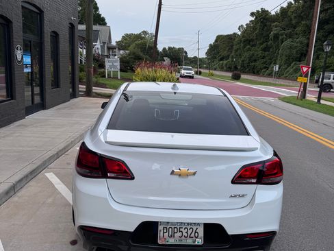 Used 2017 Chevrolet SS RWD image 5