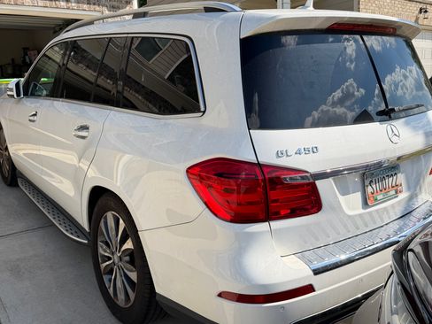 Used 2015 Mercedes-Benz GL 450 4MATIC w/ Lighting Package image 4