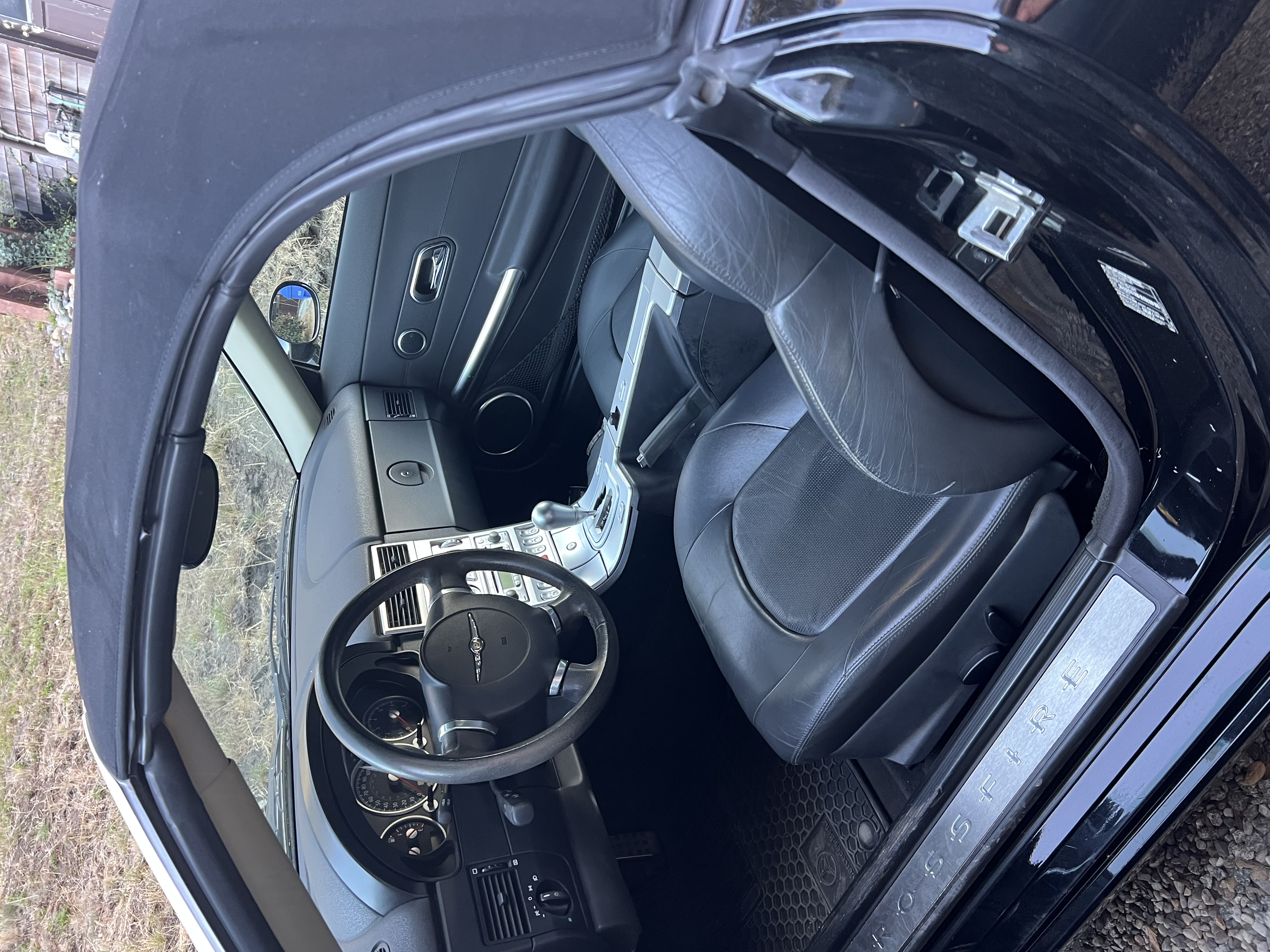 Used 2005 Chrysler Crossfire Limited RWD image 4