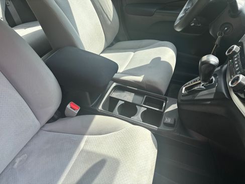 Used 2016 Honda CR-V LX image 23