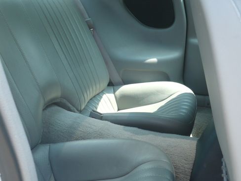 Used 1994 Pontiac Firebird Coupe image 8