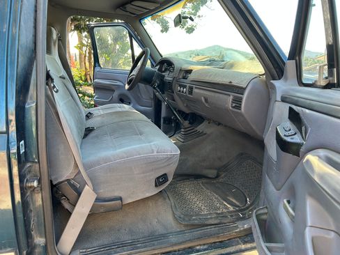 Used 1997 Ford F350 4x4 Regular Cab image 9