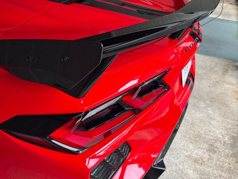 Used 2022 Chevrolet Corvette Stingray Premium Conv w/ Z51 Performance Package RWD image 10