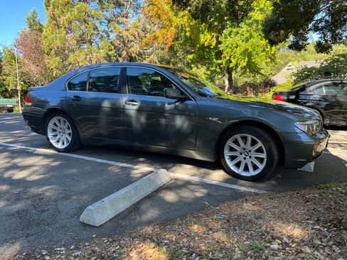 Used 2002 BMW 745i RWD image 23