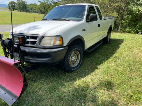Used 1997 Ford F150 4x4 SuperCab image 2
