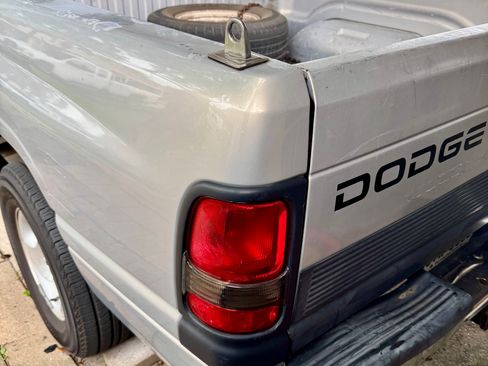 Used 1999 Dodge Ram 1500 Truck 2WD Quad Cab image 6