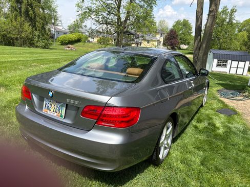 Used 2011 BMW 328i xDrive Coupe AWD/4WD image 8